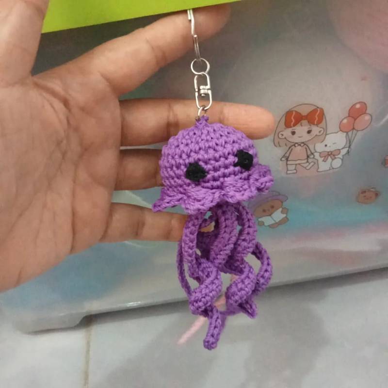 Ganci Ubur-ubur Ungu