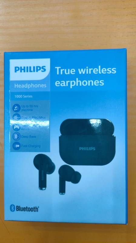 Philips Earbuds upto 55 hrs playback.