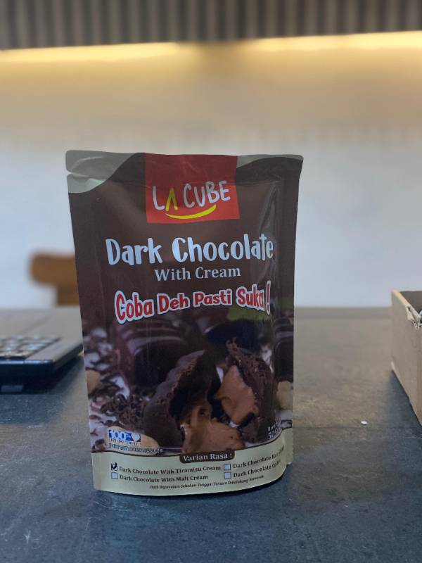 LA CUBE DARK CHOCOLATE (SNACK)