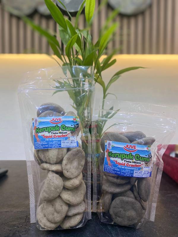 KERIPIK CUMI TINTA HITAM BESAR