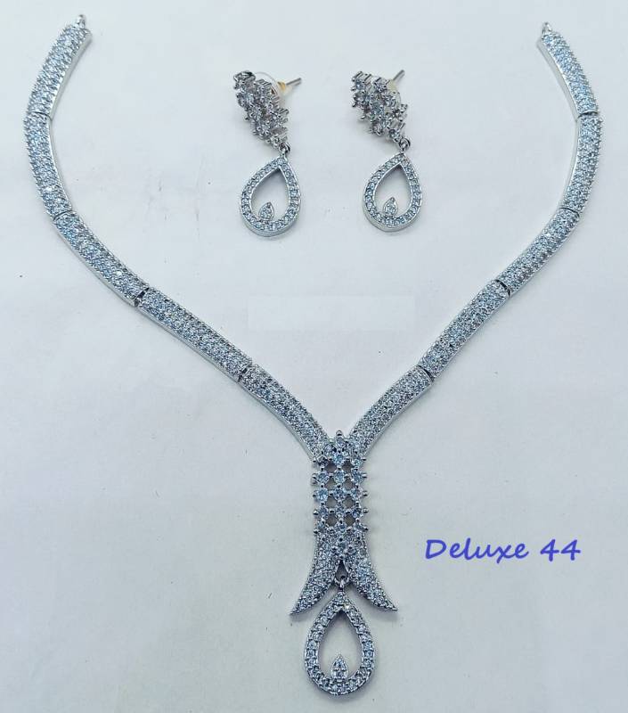 Deluxe 44