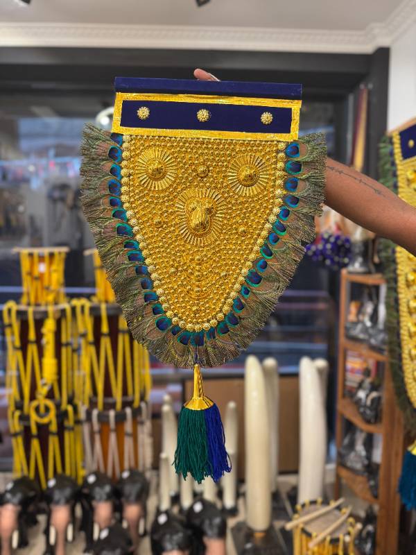 1 feet peacock feather netipattam