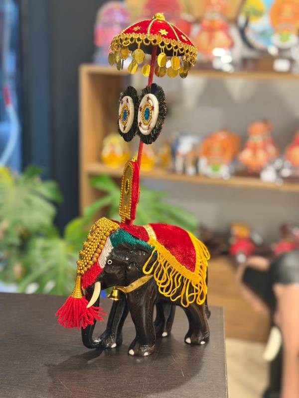 6 inch pooram with Aana chamayam