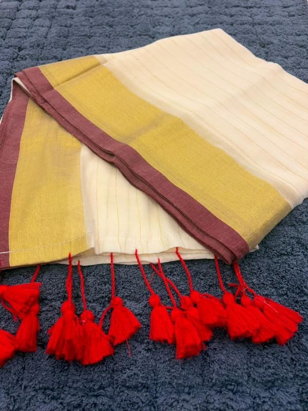 Maroon & Golden Border Mulcotton Saree