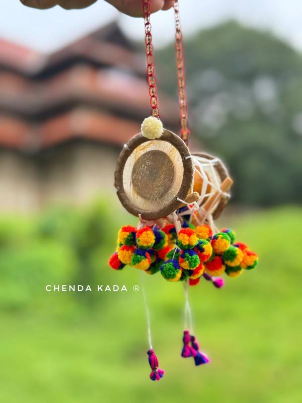 3 inch Idakka miniature- Kathakali padam Multi colour model
