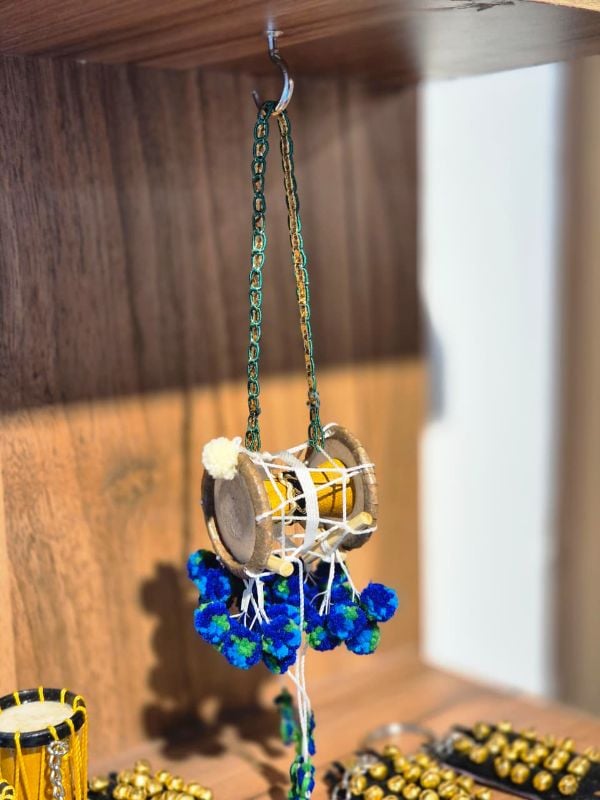 2 Inch Peacock Feather Idakka Miniature