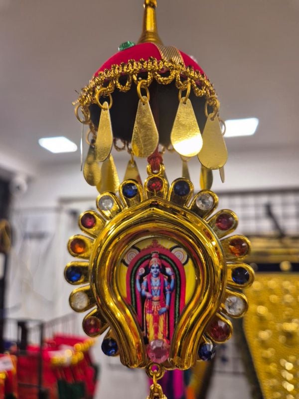 Car hanging Kuda Thidambu Netipattam