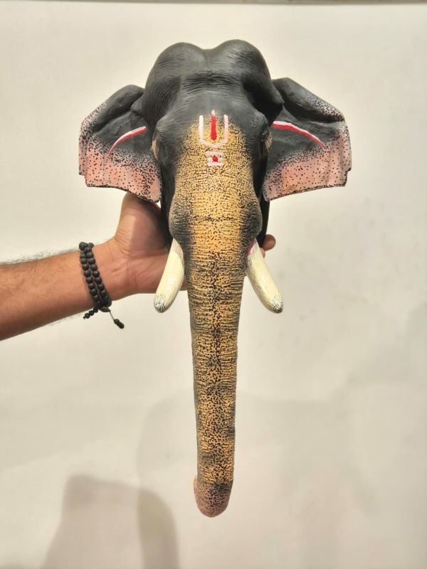 SMALL PAMBADI RAJAN WALL HANGING HEAD