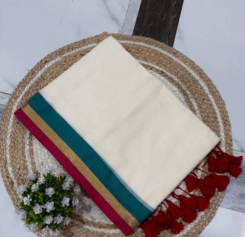 Green & red mulcotton saree (6 Meters)