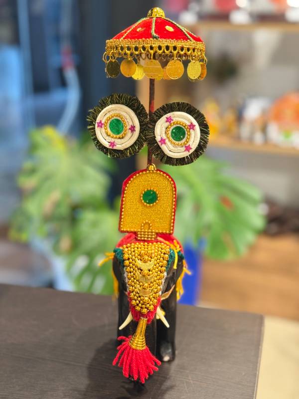 5 inch pooram with Aana chamayam