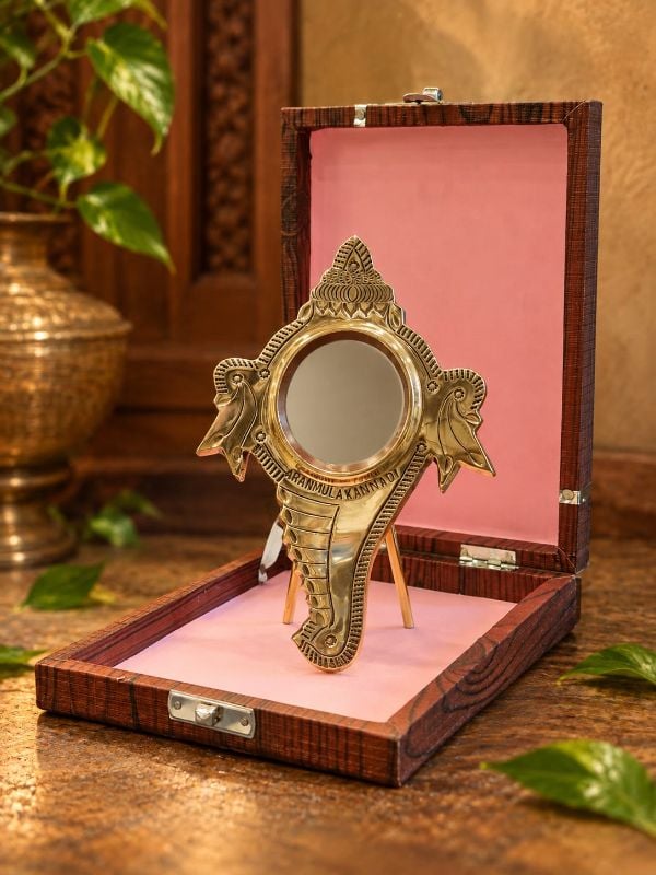 Aranmula Kannadi Ganesha