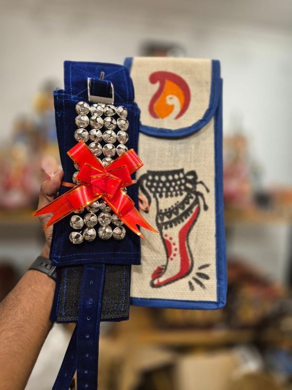 Blue silver four layer chilanka with bag