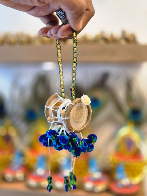 2 Inch Peacock Feather Idakka Miniature