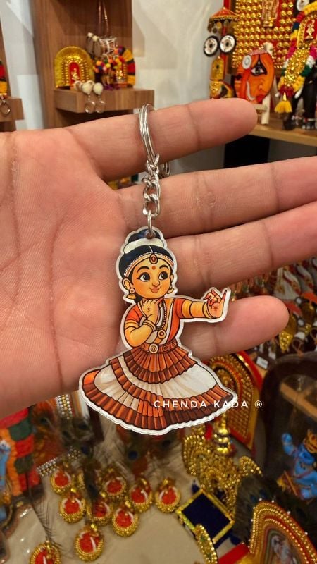 Dance Keychain model 5 (Mudra)