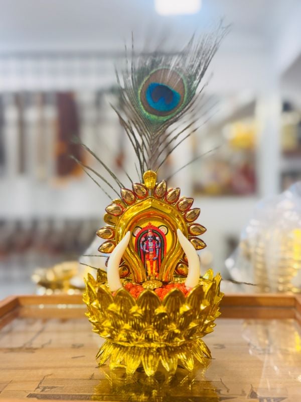 Guruvayoorappan With Aanakombu Small Model
