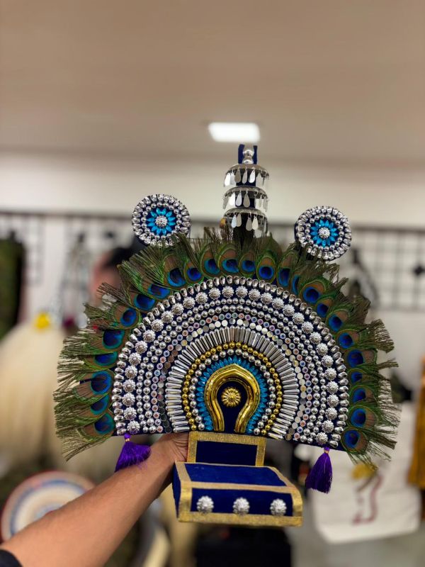 Silver Peacock Thidamb