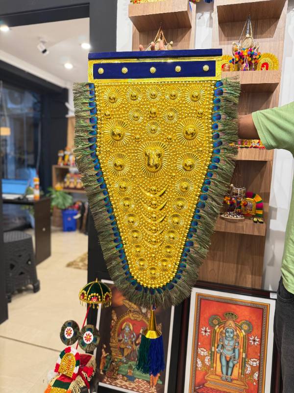 2.5 feet Peacock feather netipattam