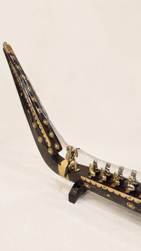 Snake Boat Forty Men