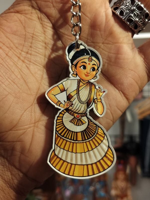 Mohiniyattam keychain