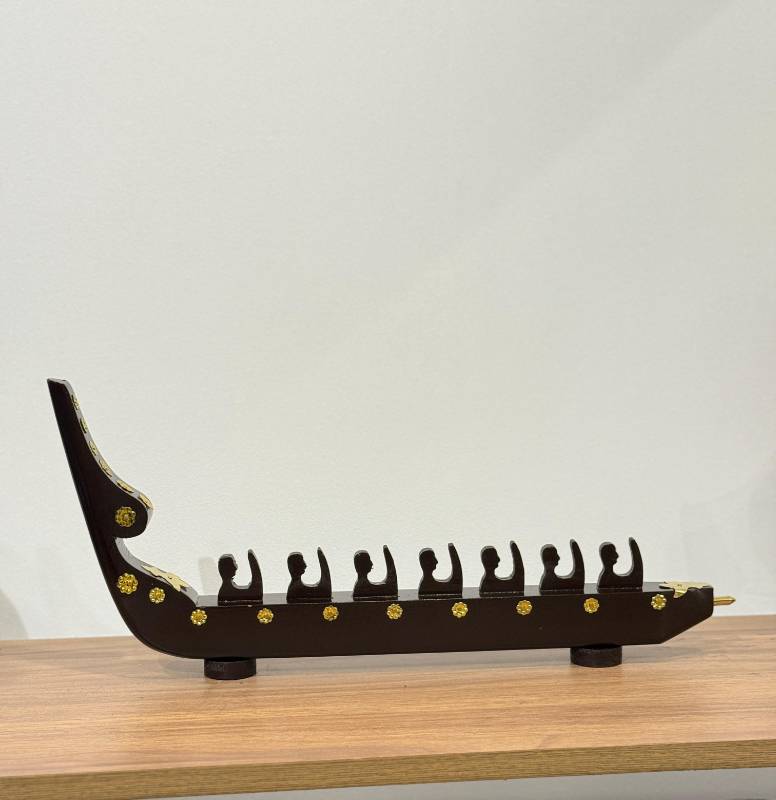 Boat with seven men