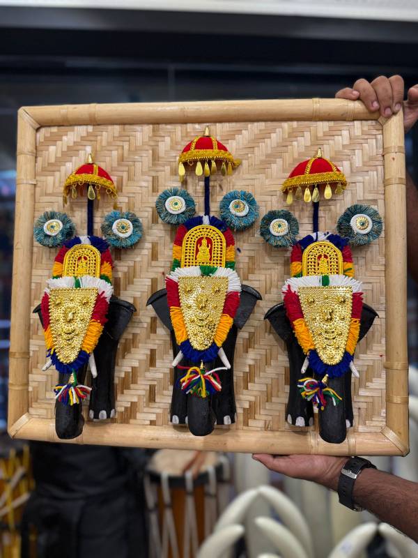 Decorating 3 elephant