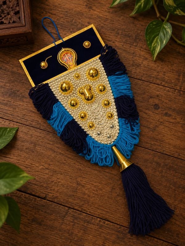 Peacock colour thread netipattam
