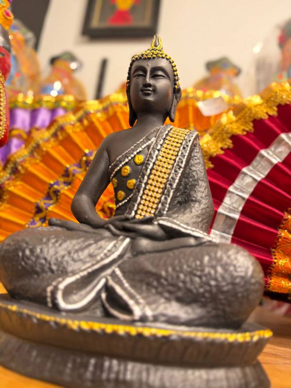 11 inch Meditating Buddha