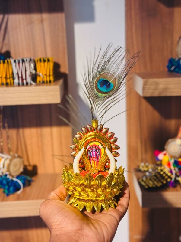 Guruvayoorappan With Aanakombu Small Model