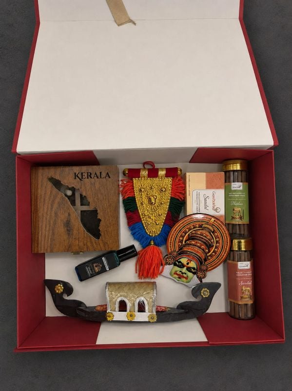 Corporate Gift Hamper 4