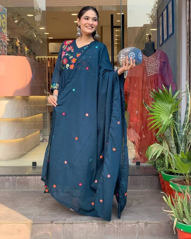 Elegant Heavy Embroidered 3-Piece Cotton Suit with Matching Pants