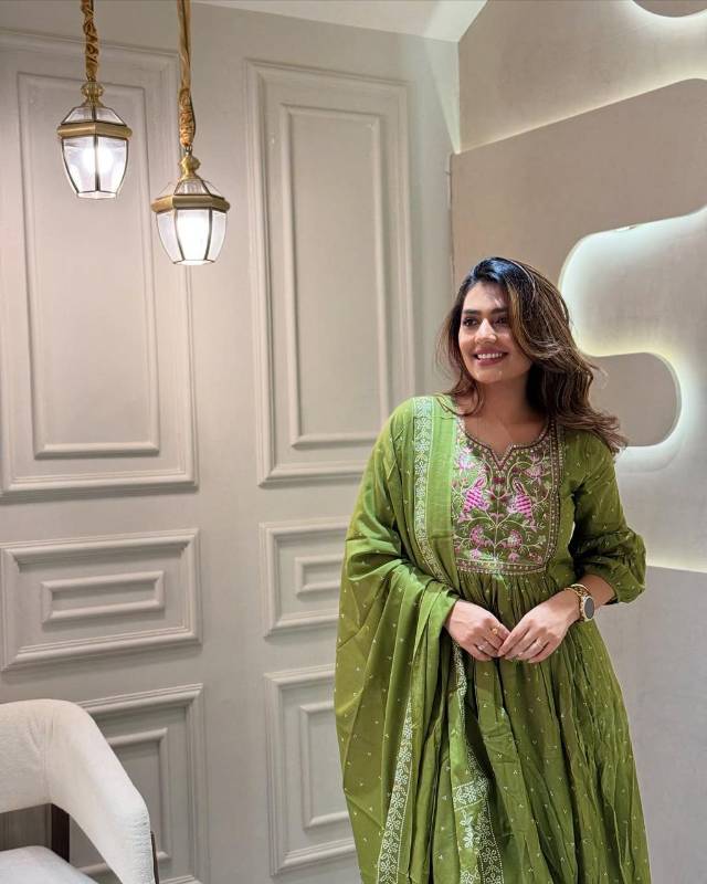 Beautiful Mul Cotton 3-Piece Suit Set - Kurti, Pant & Dupatta