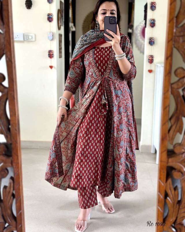 New Arrival: Cotton 60x60 Shrug-Style Kurti Set with Block Print Dupatta