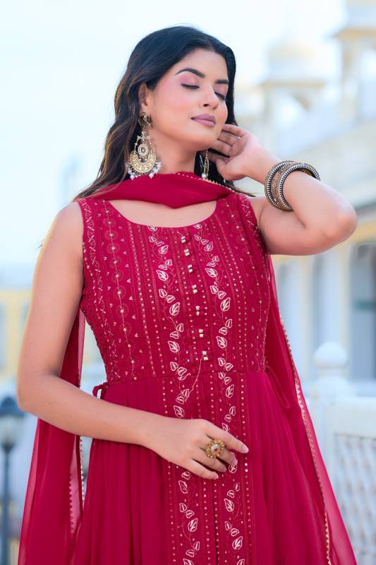 Premium Designer Emerald Elegance Anarkali Dress. 

DRESS, PLAZZO, DUPATTA PAIR