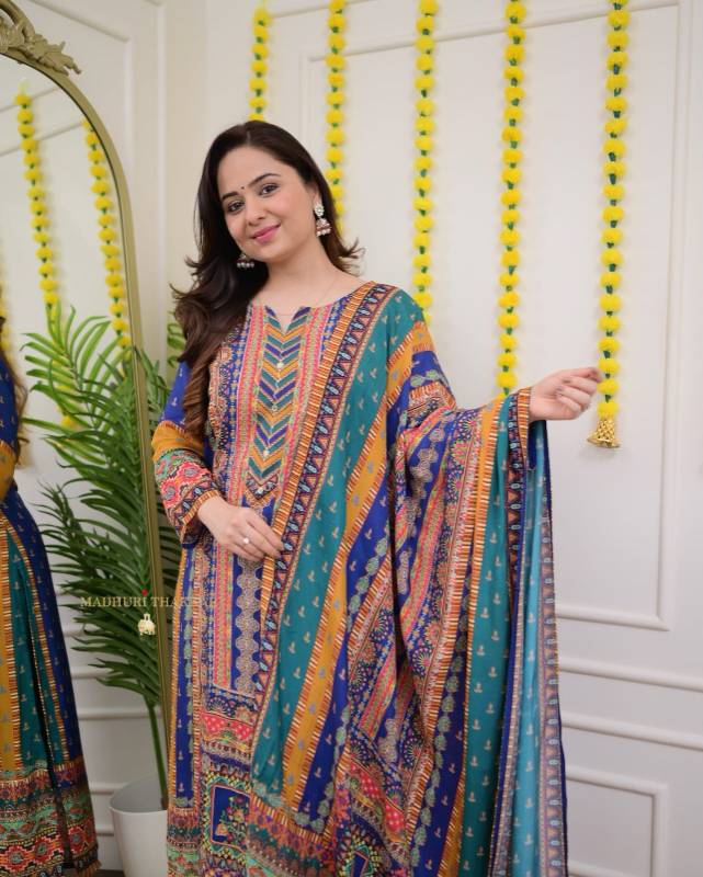 Premium Muslin Pakistani Type Suit Set Top to Bottom Handwork And Printed Dupatta
