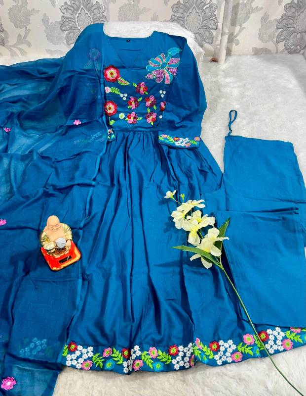 Elegant Heavy Embroidered 3-Piece Cotton Suit with Matching Pants
