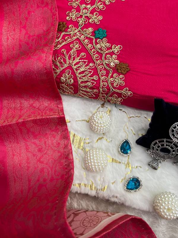 Rani Pink Dioamond Silk Kurti Pent With Jacquard Dupatta