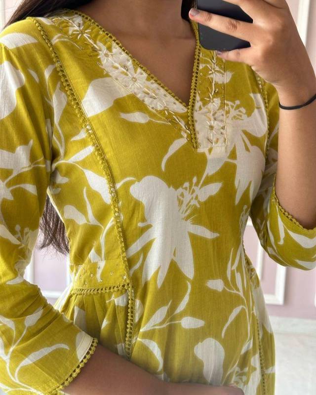 Abstract Floral Cotton Kurti Set with Handwork and Side Pleats