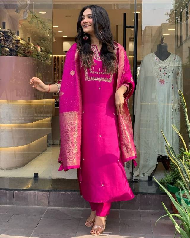 Premium Rayon Embroidered Kurti Set with Pant & Latkan Dupatta – Handwork & Sequins Detailing