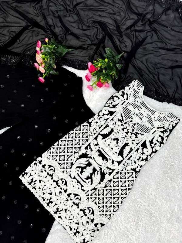 JD-563
3-Piece Fancy Kurti Set with Palazzo and Beautiful Dupatta