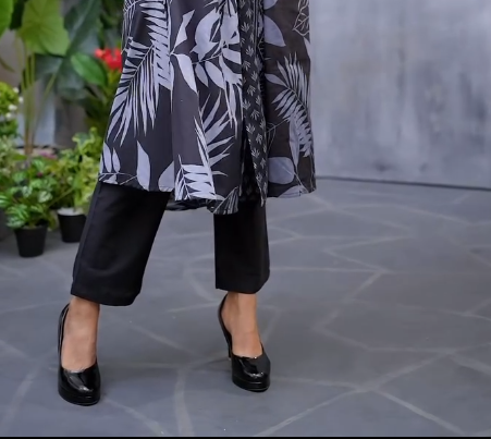 A Line Cut jaipuri Cotton V Neck Kurti Pent With Same Fabric Dupatta
