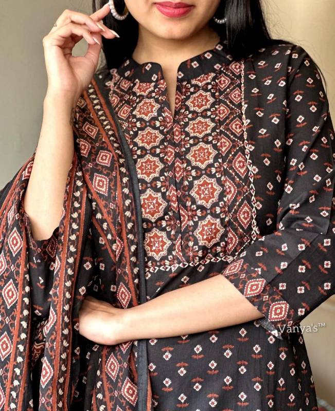 Summer-Ready Patola Print Cotton Kurta Set with Kantha Work