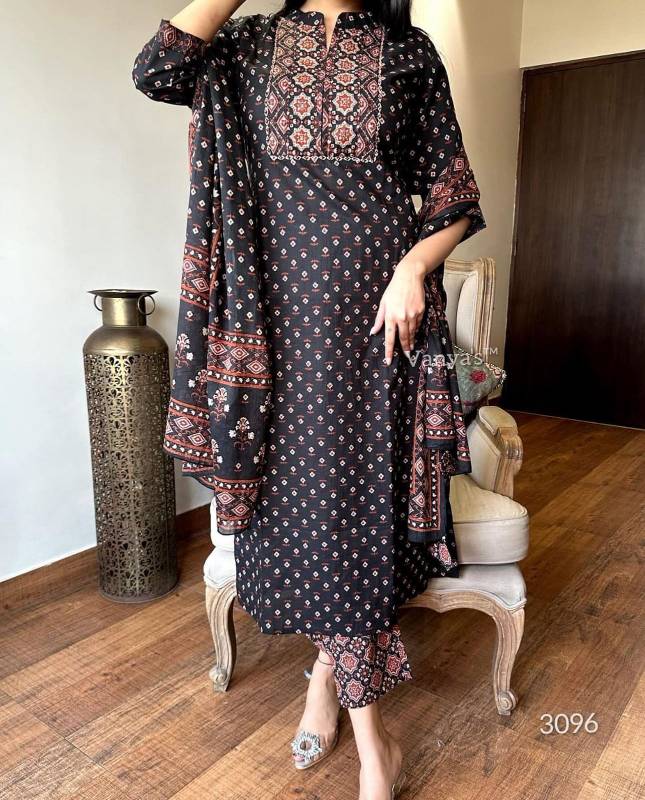 Summer-Ready Patola Print Cotton Kurta Set with Kantha Work