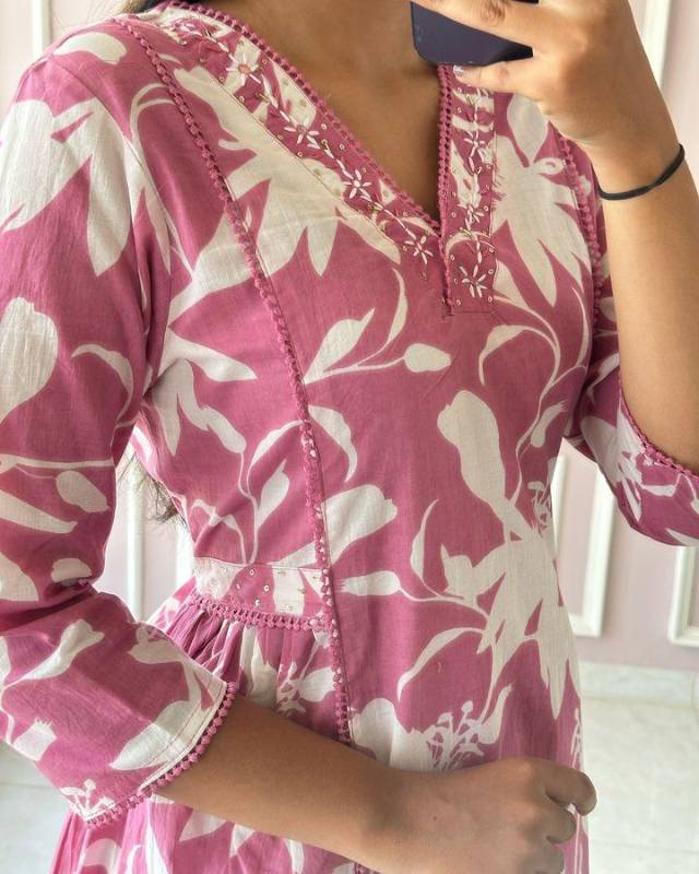 Elegant Pure Cotton Abstract Floral Kurti Set – Handwork Detailing & Pleated Design