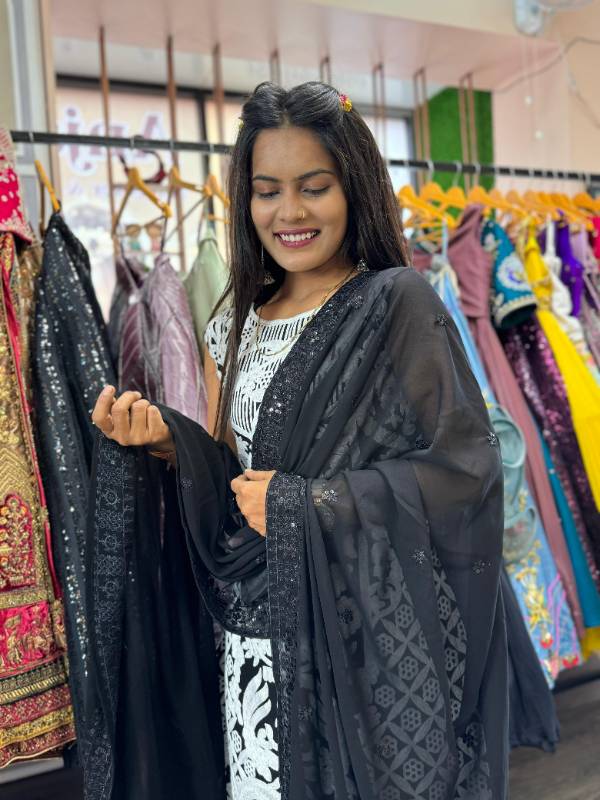 Fancy White Kurties With Dupatta & Plazzo