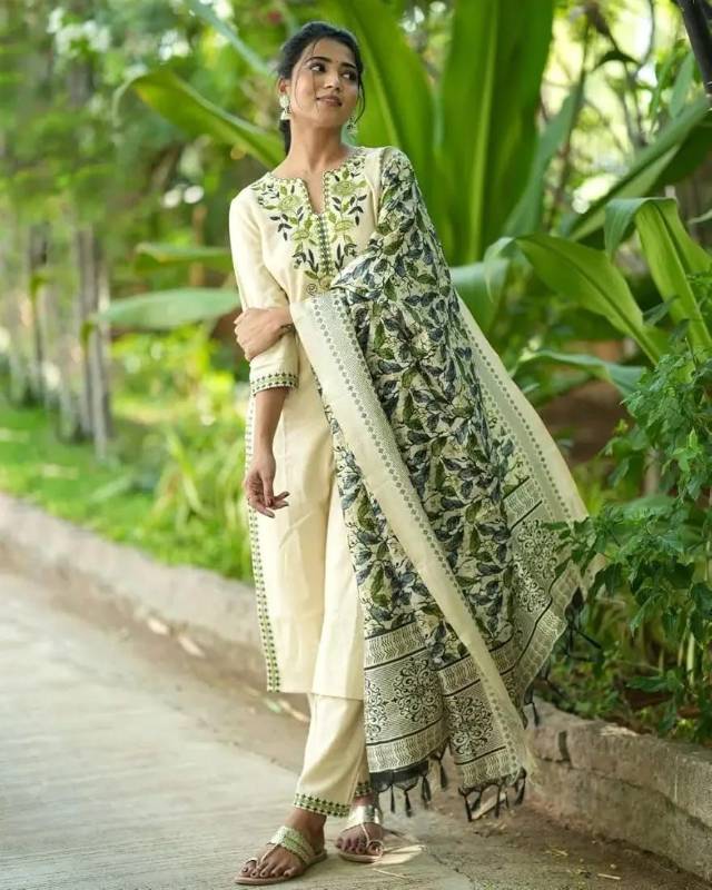 Premium Khadi Cotton kurti Pent With Dupatta Ensemble