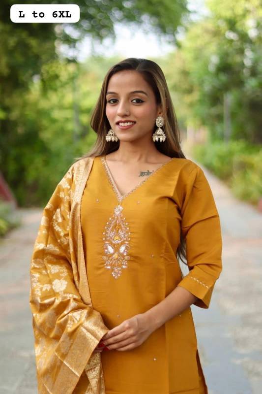 Graceful Hand-Worked Kurti Set with Banarasi Dupatta