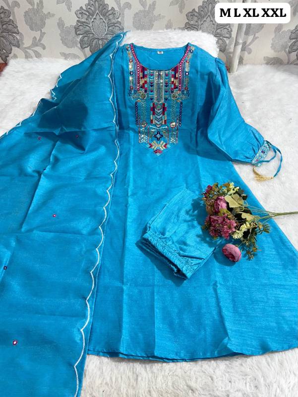 Luxurious Heavy Bangalore Chanderi Kurti Set with Embroidered Dupatta & Tassel Detailing