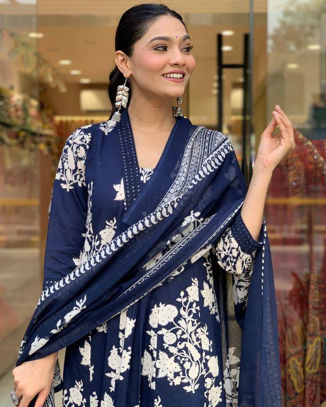 Elegant 3-Piece Anarkali Suit Set - Kurti, Palazzo & Dupatta (Cotton 60/60)