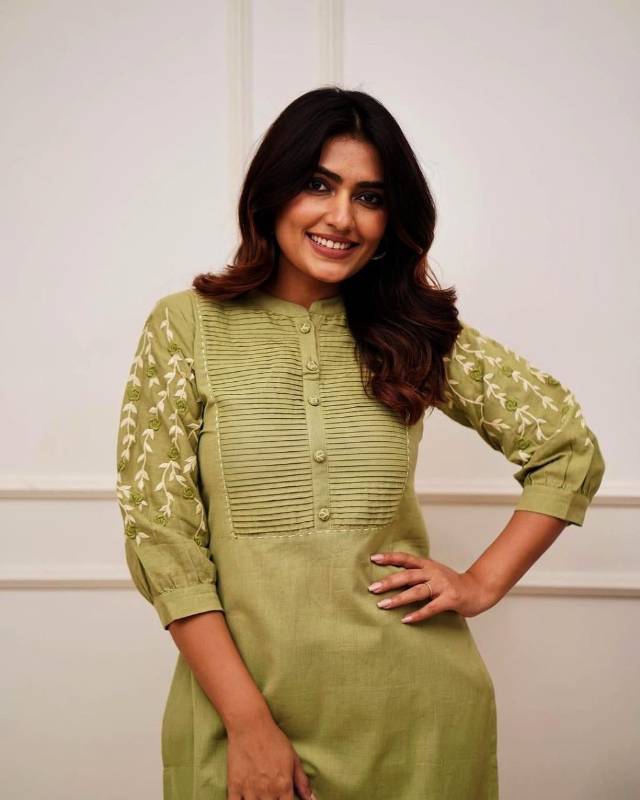 Big Size Special: Cotton Kurti Pant Set with Embroidery & Pintex Detailing