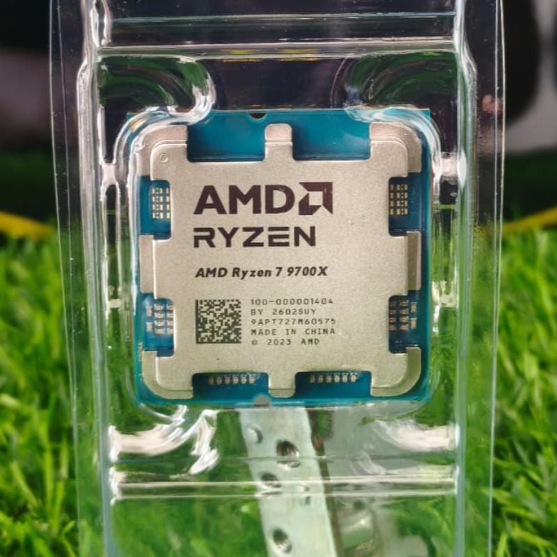 AMD Ryzen 7 9700X Processor